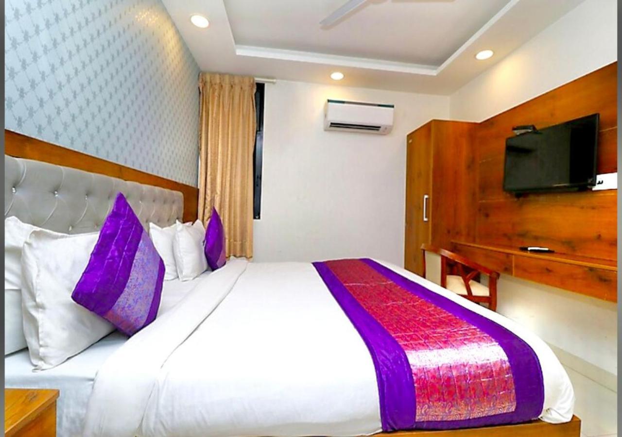 Hotel Galaxy Inn Near Delhi International Airport New Delhi Eksteriør bilde